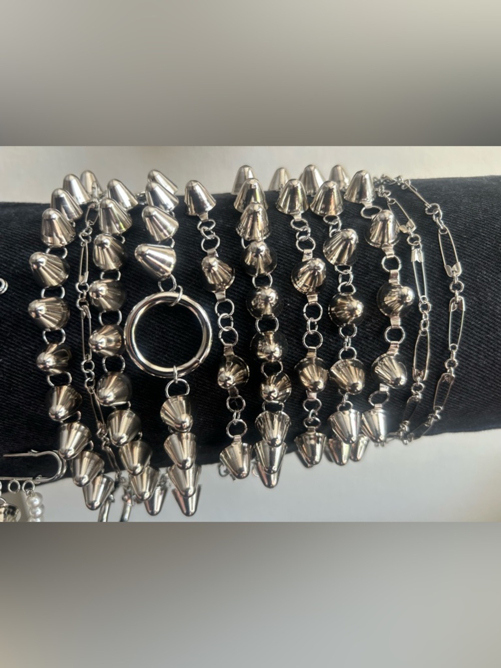 English 77 Spike Stud O Ring Necklace Choker